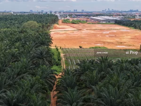 Desa Idaman Industrial Land For Sale In Senai – 40 Acres site view