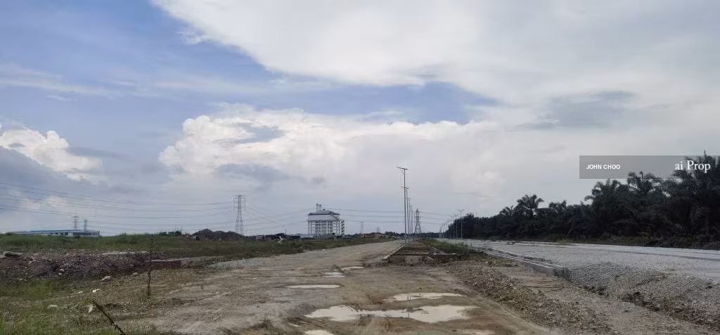 Pekan Nanas Agricultural Land For Sale In Pontian - 15 Acres #1925 - Slide Photo 2