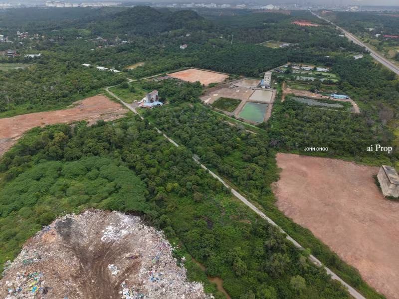 Pengerang Industrial Land For Sale In Kota Tinggi - 44 Acres #2154 - Slide Photo 2